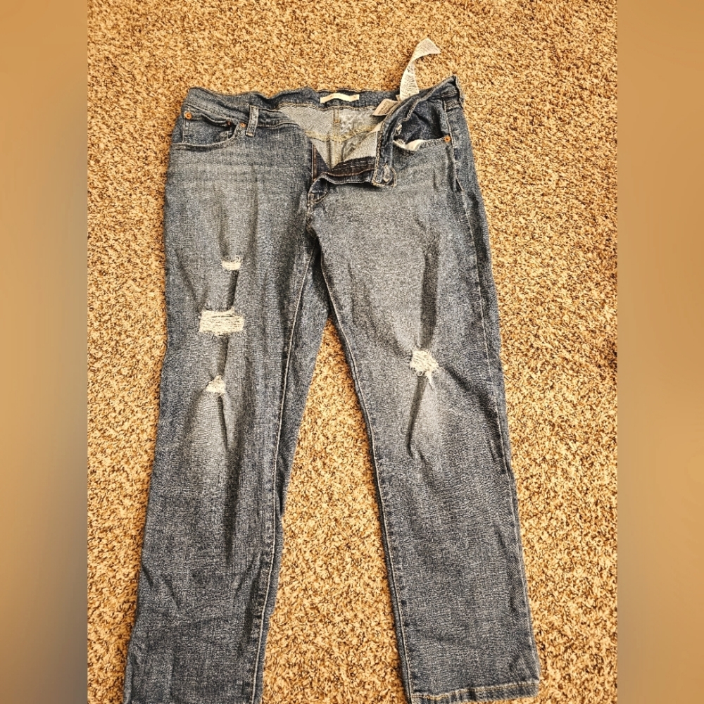 Women's Levi Boyfriend Jeans